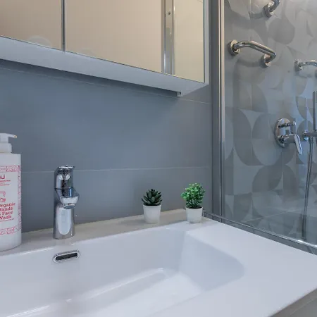 Apartment Adriano By Wonderful Italy